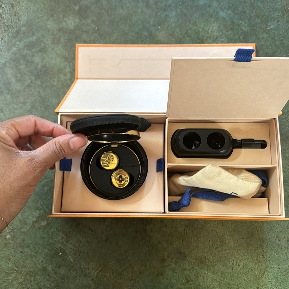 Louis Vuitton Horizon Light Up Earphones Gold